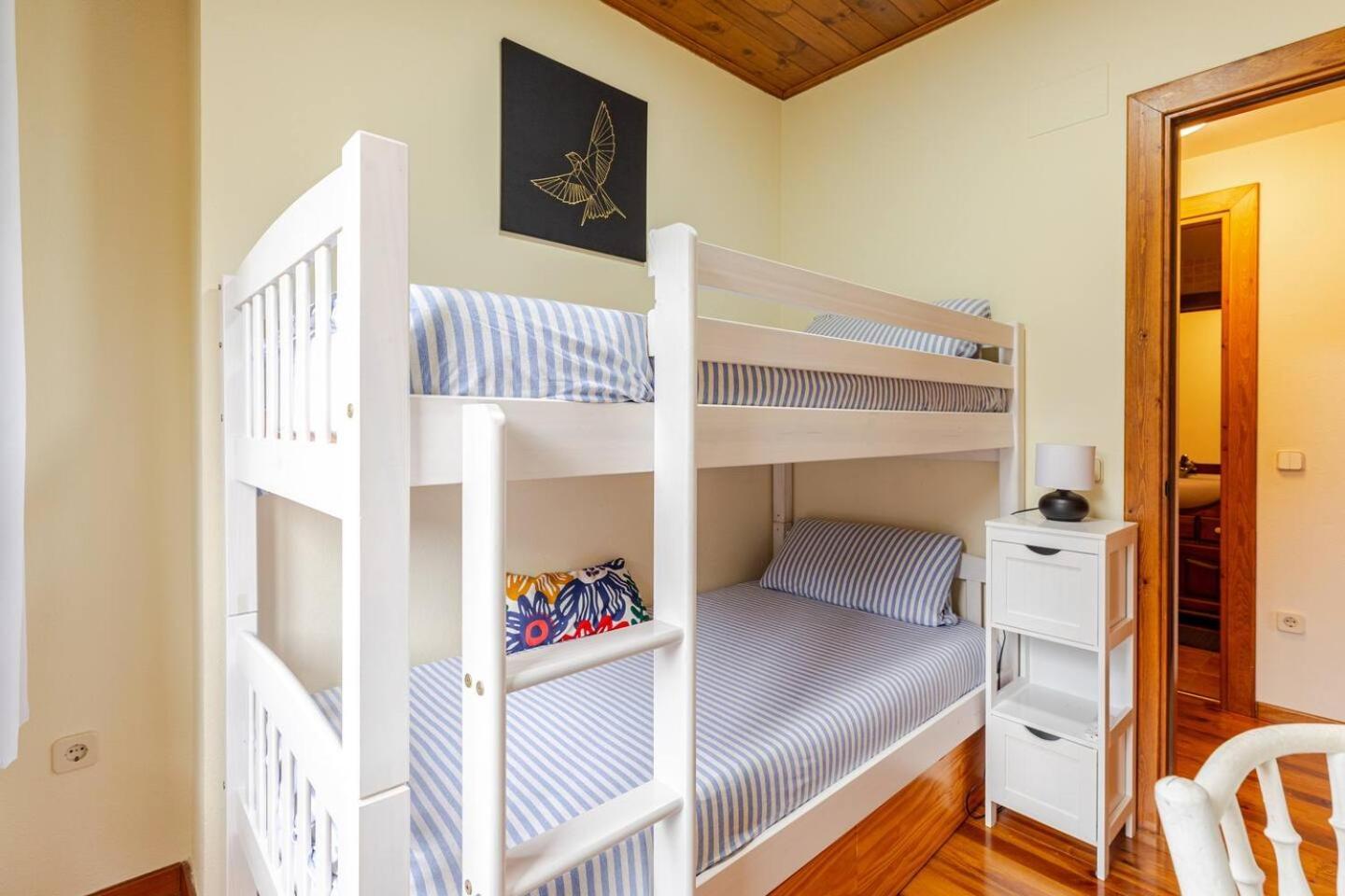 Family Attic Esterri Эстерри-д'Анеу Экстерьер фото